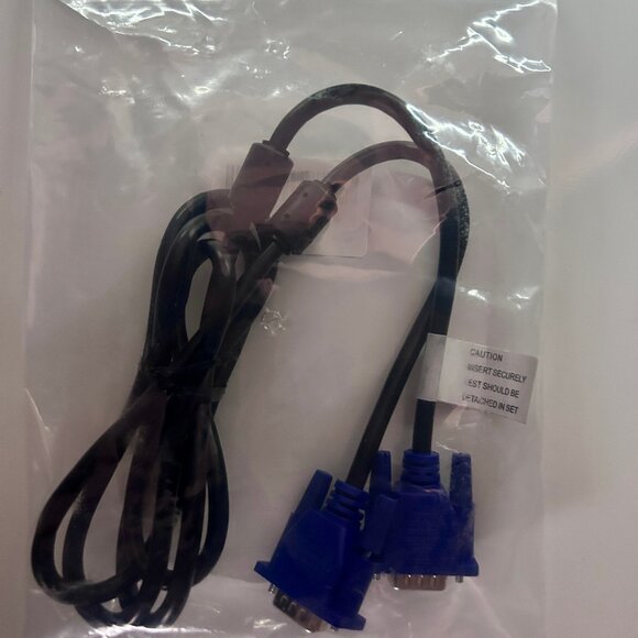 B0F29BTXKL Cable VGA SVGA Video Cord Male to Male PC Monitor 5' **LIKE-NEW - Picture 2 of 2